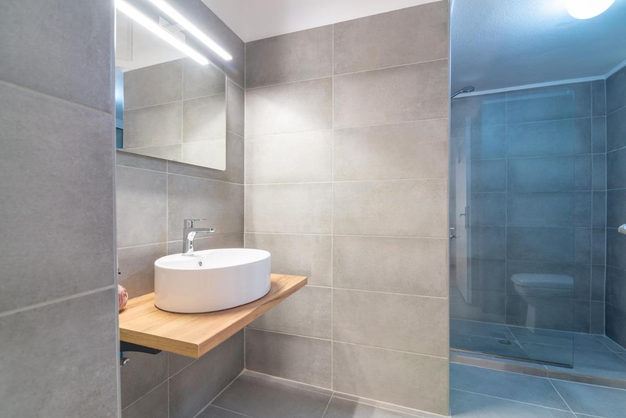 Modern Renovated Apt Next To The Beachfront Heraklion  Екстер'єр фото