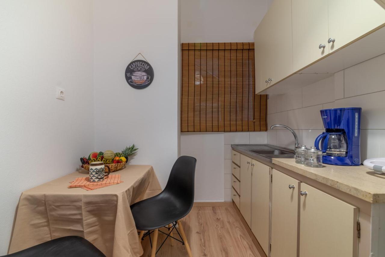 Modern Renovated Apt Next To The Beachfront Heraklion  Екстер'єр фото
