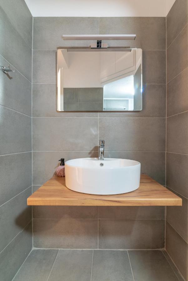 Modern Renovated Apt Next To The Beachfront Heraklion  Екстер'єр фото